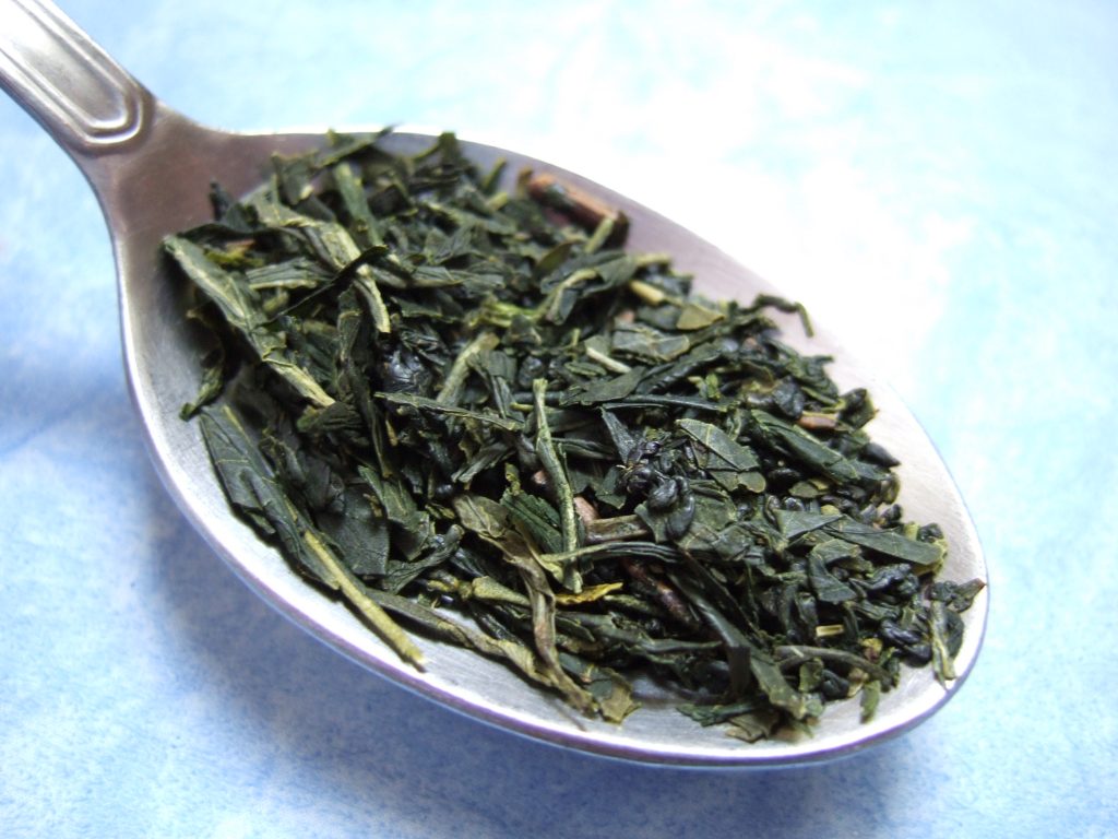 le thé vert contient de l'épigallocatéchine, puissant antioxydant très intéressant en micronutrition